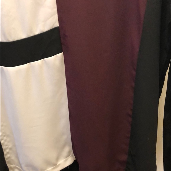 Color Block Top - Picture 2 of 6